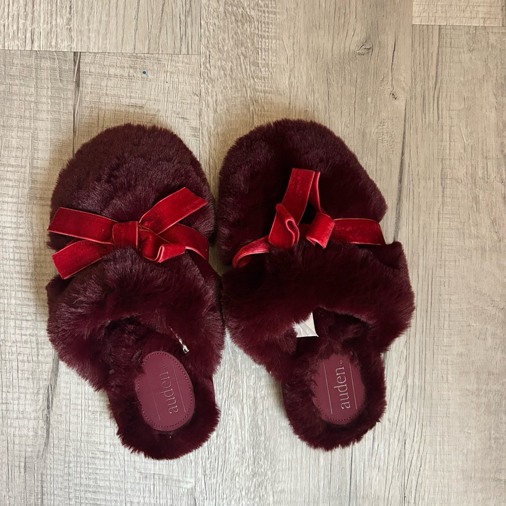 Auden plush slippers